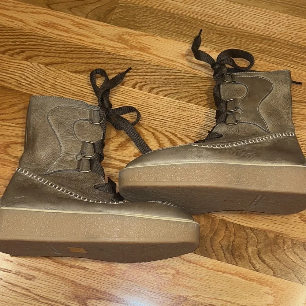 New Free People Bristen Mountain Boot Taupe Size 37
